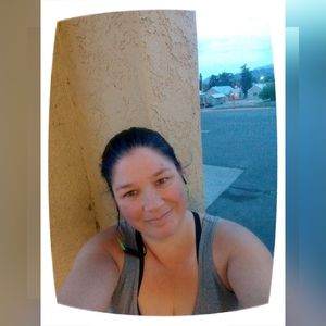 Meet your Posher, Janis